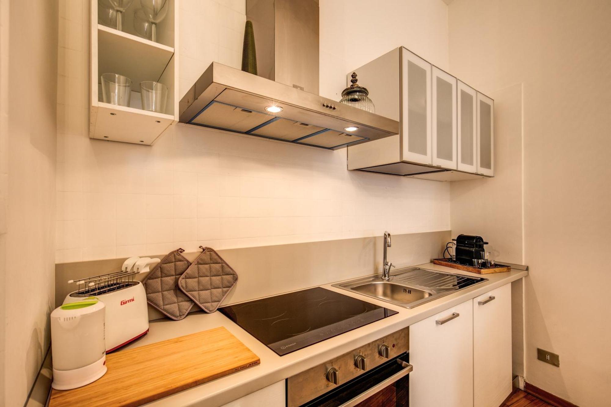 Elegant Apartment Behind The Colosseum Roma Eksteriør bilde