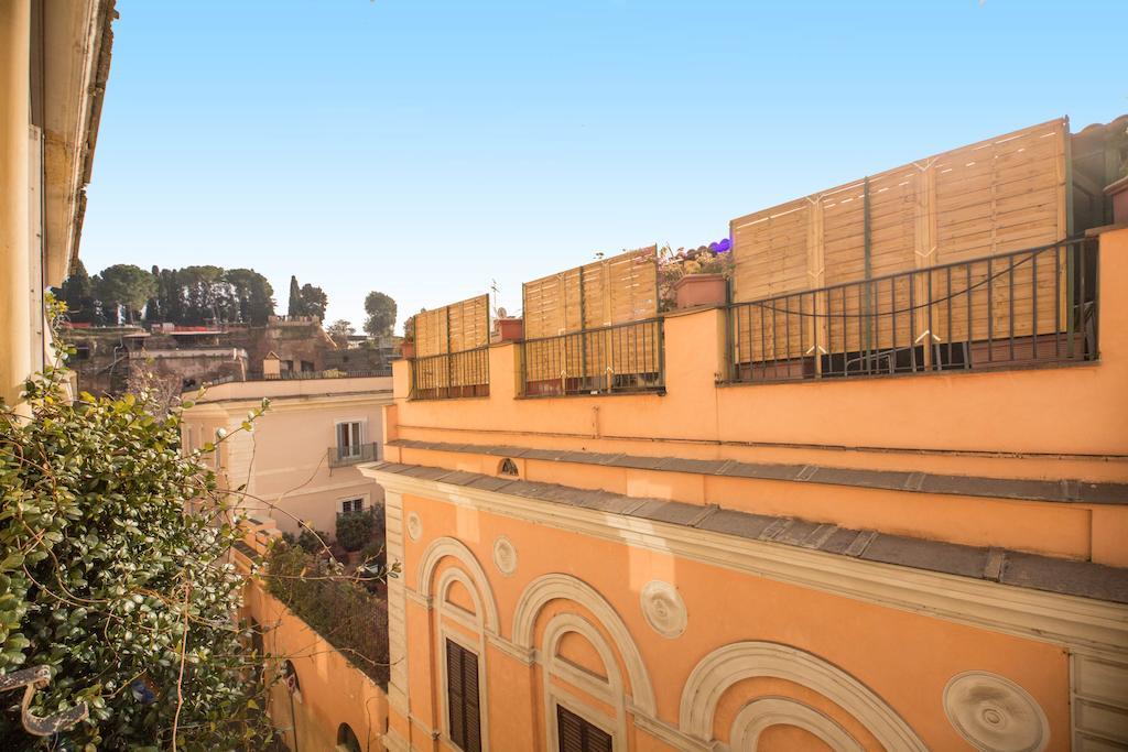 Elegant Apartment Behind The Colosseum Roma Eksteriør bilde