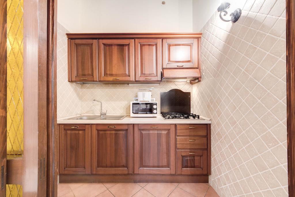 Elegant Apartment Behind The Colosseum Roma Eksteriør bilde