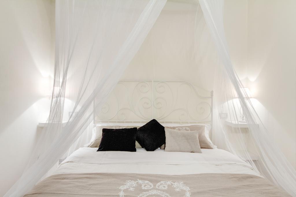 Elegant Apartment Behind The Colosseum Roma Rom bilde