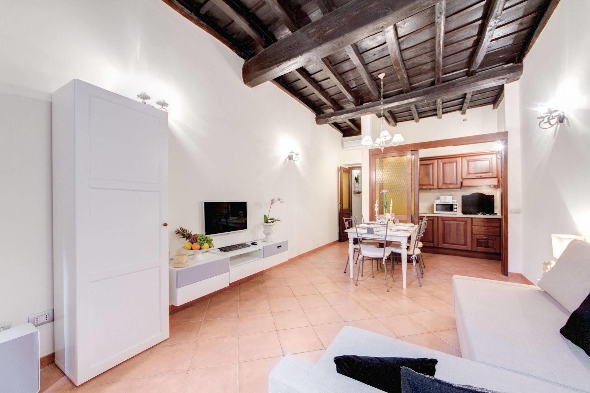 Elegant Apartment Behind The Colosseum Roma Eksteriør bilde