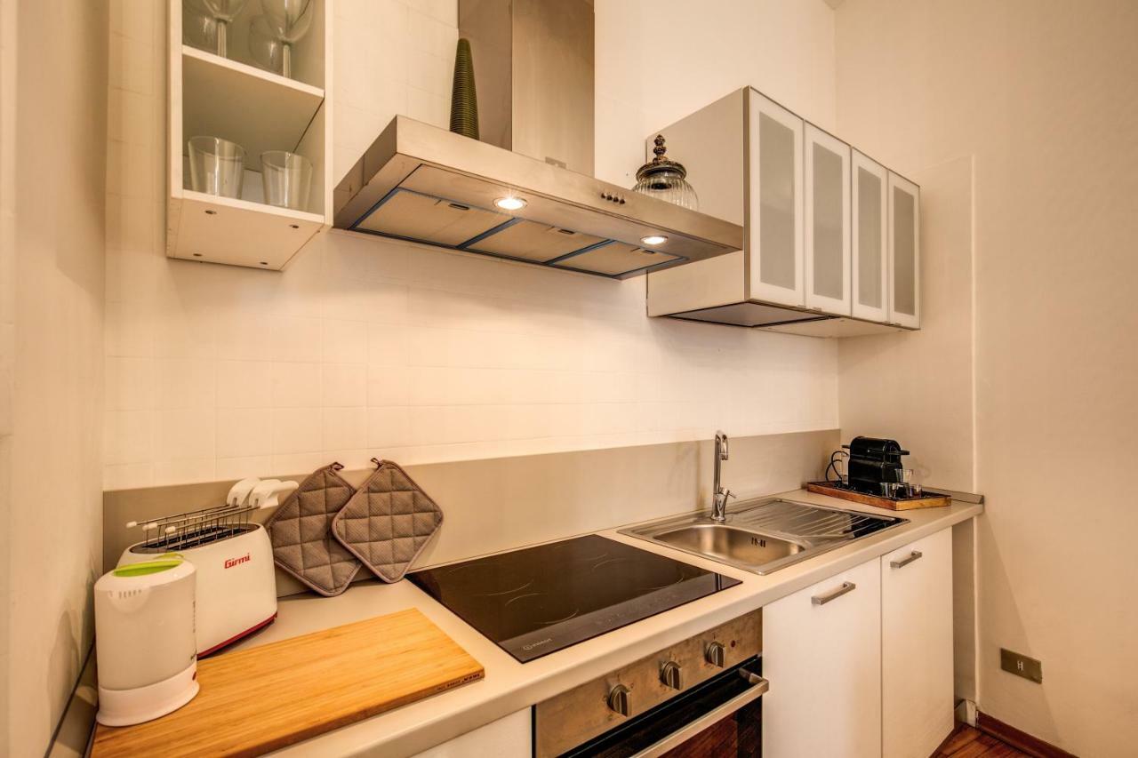 Elegant Apartment Behind The Colosseum Roma Eksteriør bilde